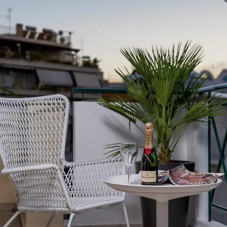 Penthouse With Acropolis View 8ppl, 140sqm Апартаменты Афины